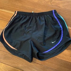 Nike Women’s tempo shorts